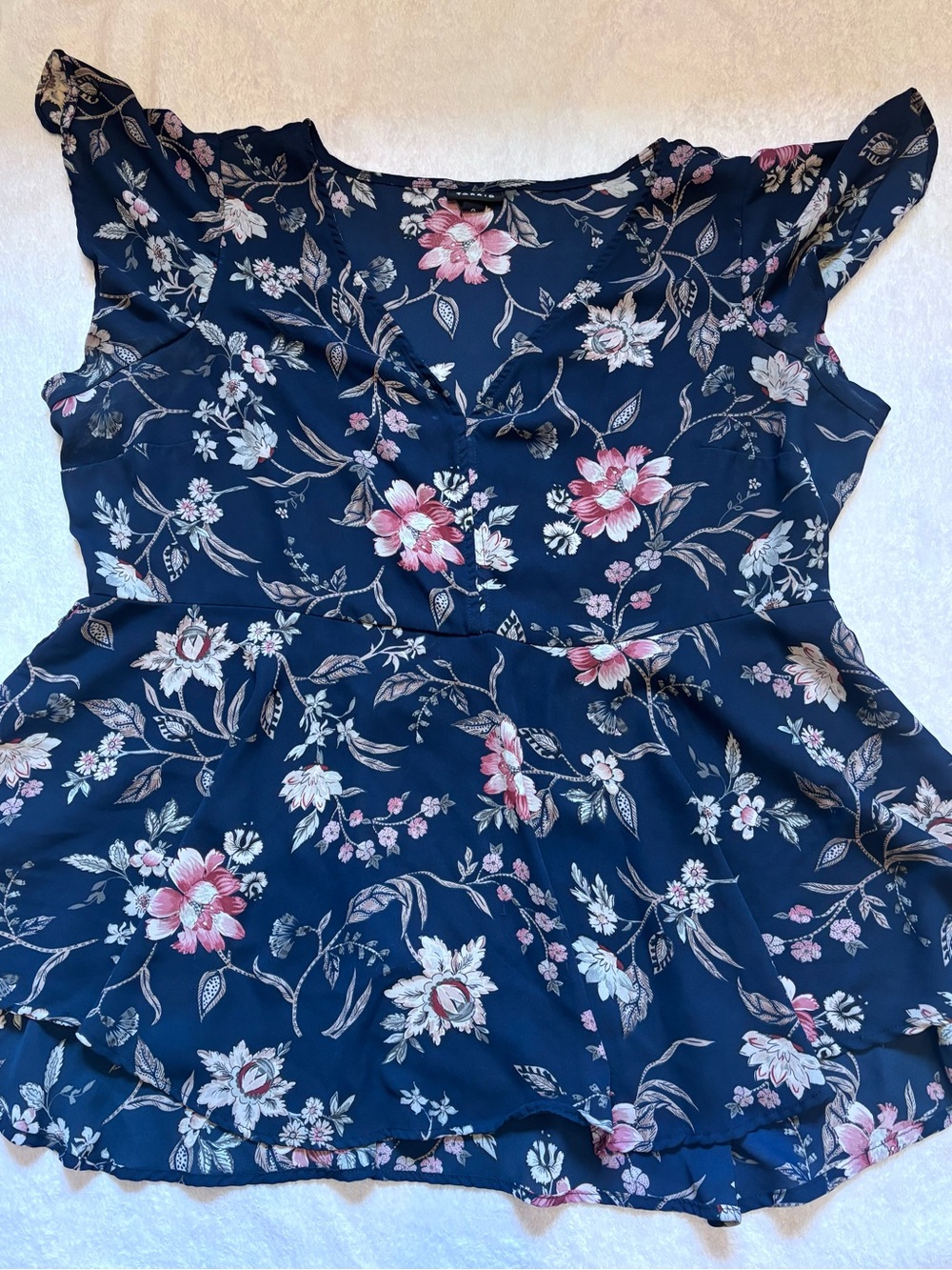 Torrid Georgette flutter sleeve blouse